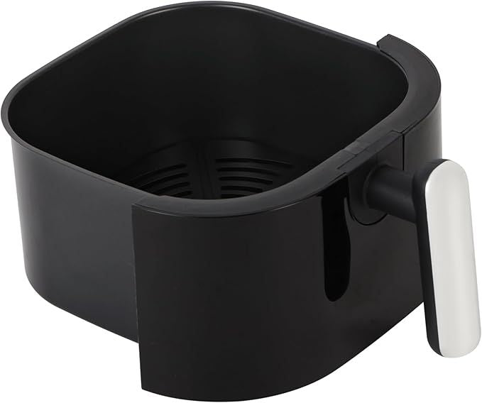 Crispy food cooked with rapid air circulation