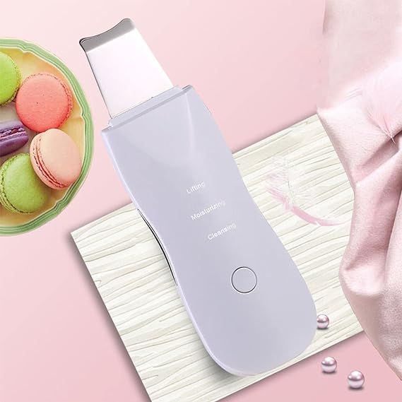 Using the spatula on damp softened skin