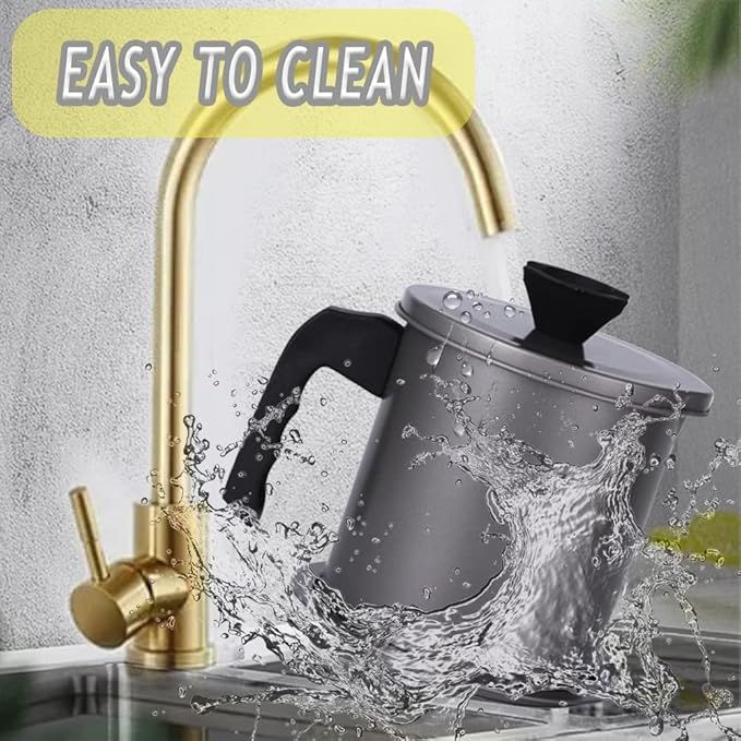 Heat insulated handle on the oil pot
